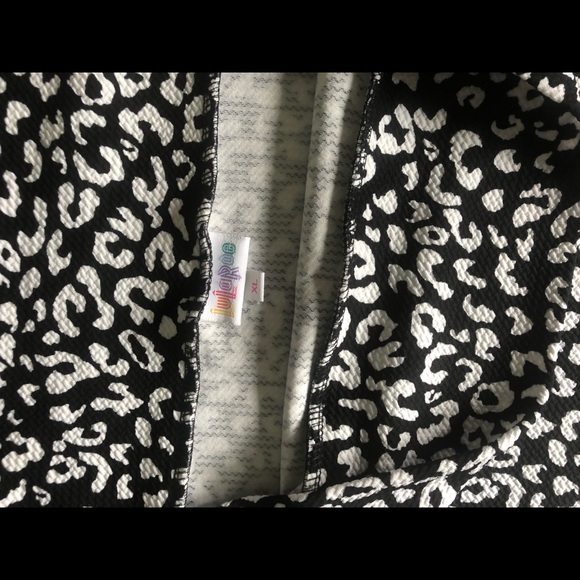 LulaRoe Cassie Pencil Skirt - Picture 2 of 2